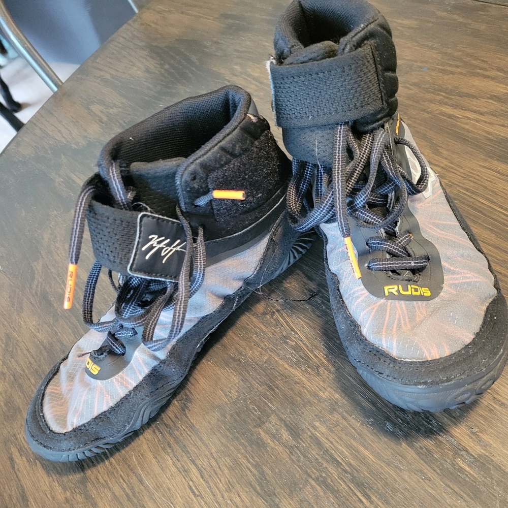 Rudis wrestling shoes